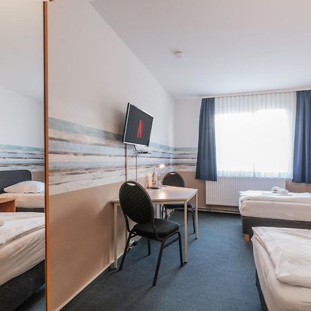 Hotel Cafe Galerie - Smart Tv - Free Parking Garbsen Zewnętrze zdjęcie