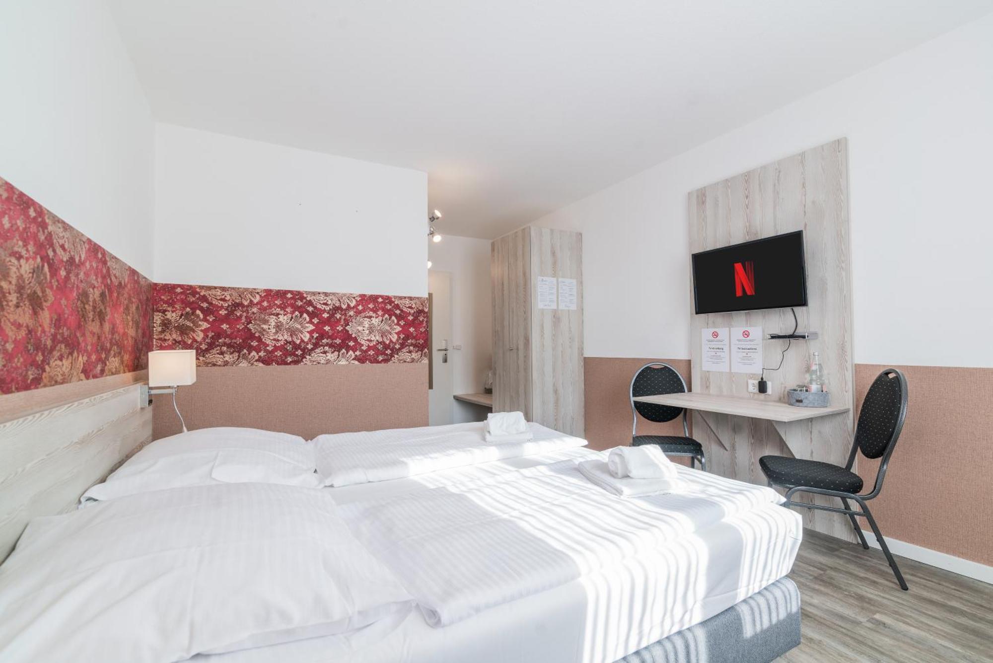Hotel Cafe Galerie - Smart Tv - Free Parking Garbsen Zewnętrze zdjęcie